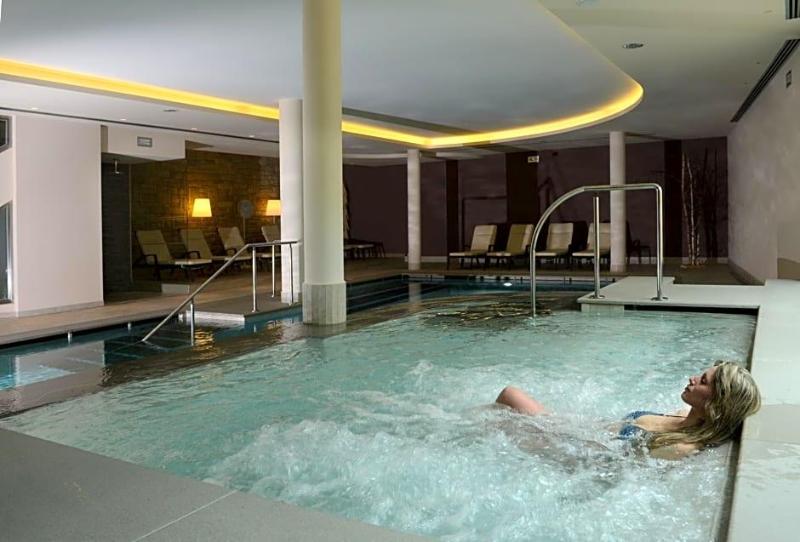 Hotel Ambassador image