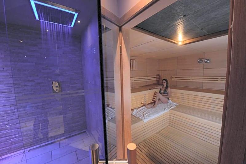 Hotel Ambassador image