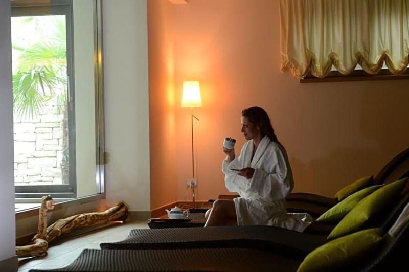 Hotel Ambassador image