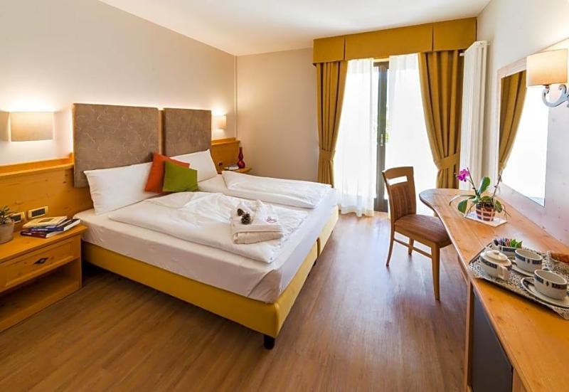 Hotel Ambassador image