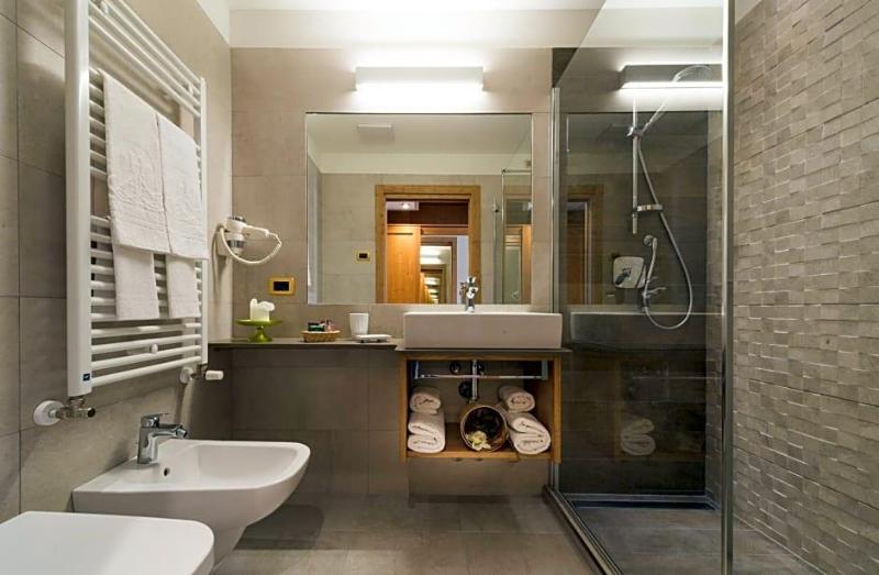 Hotel Ambassador image