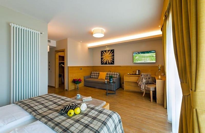 Hotel Ambassador image