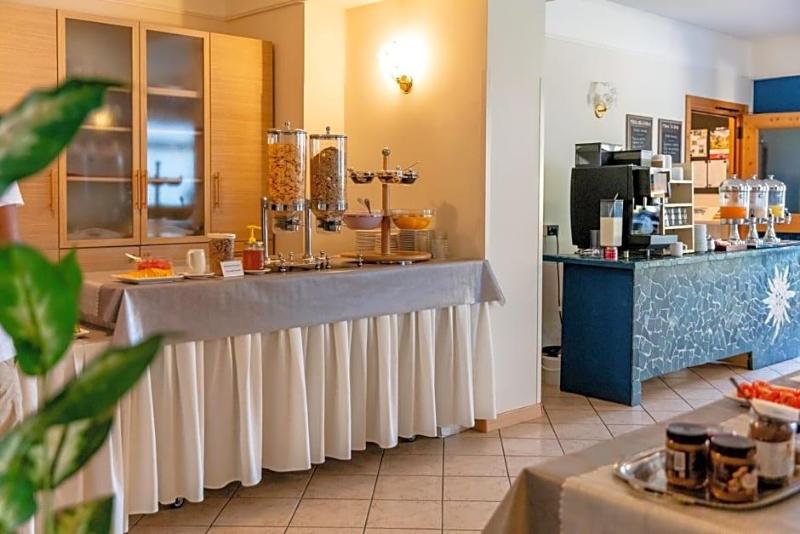 Hotel Lory Molveno Dolomiti image