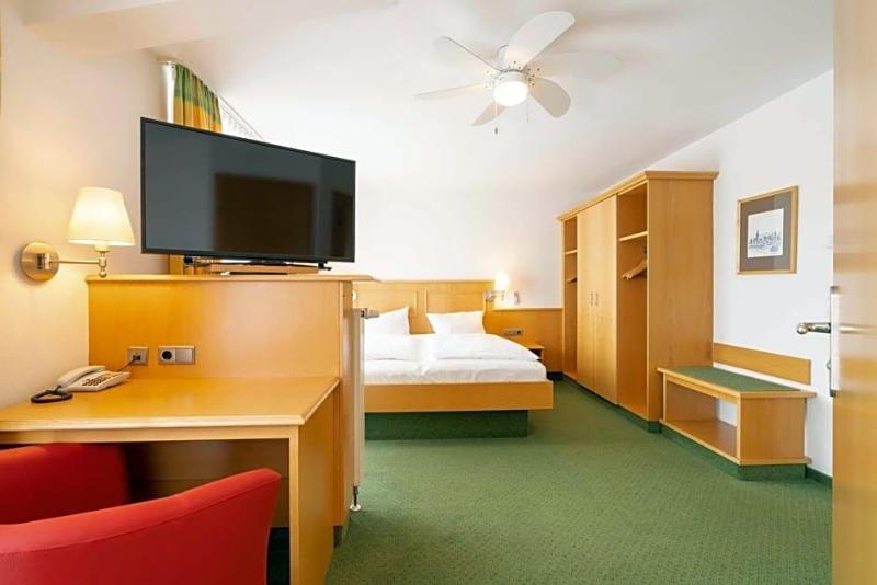 Hotel Brauerei Gasthof Hv Hn image