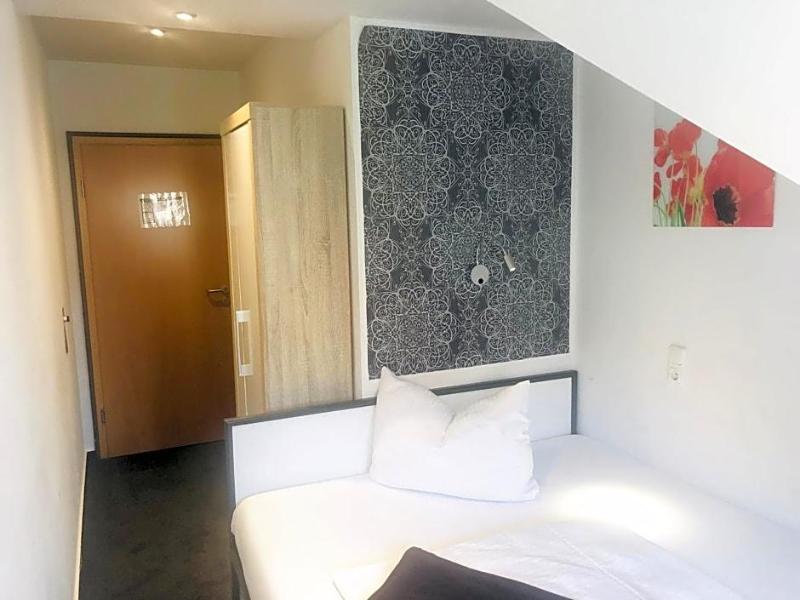 Hotel Am Schloss image