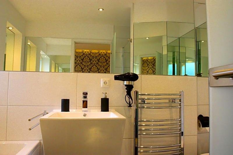 Hotel Am Schloss image