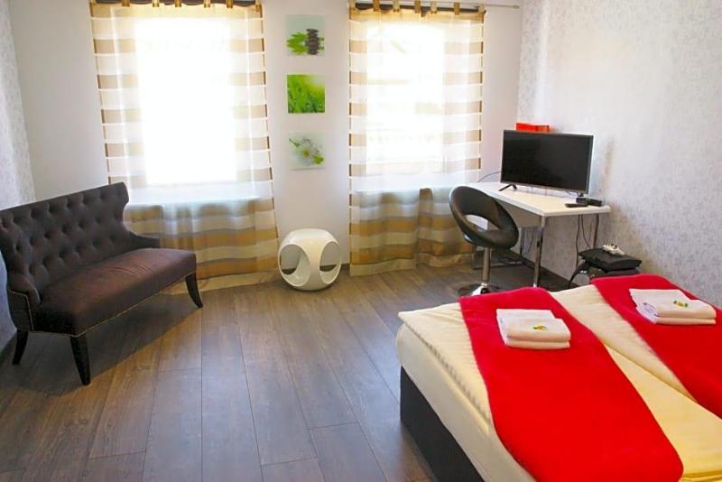 Hotel Am Schloss image