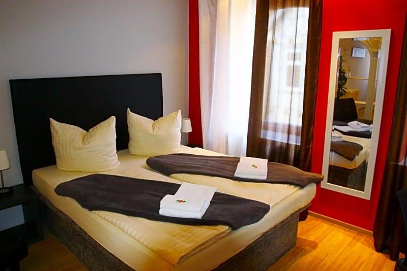 Hotel Am Schloss image
