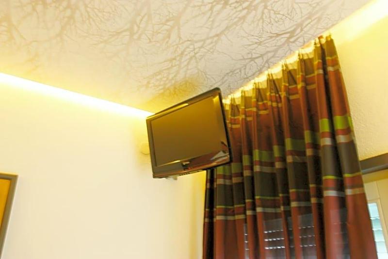 Hotel Am Schloss image