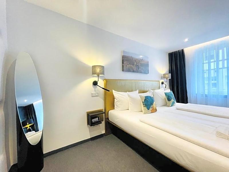 Hotel Am Schloss image