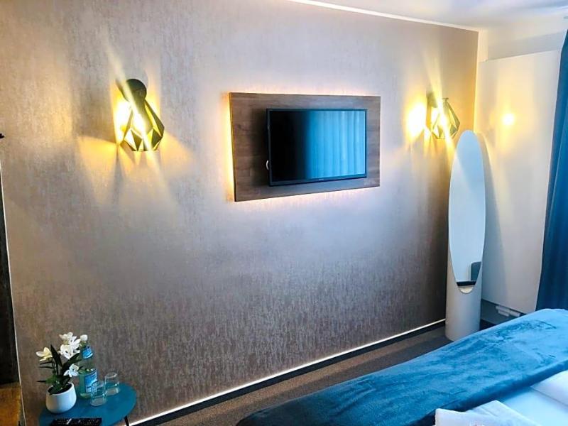 Hotel Am Schloss image