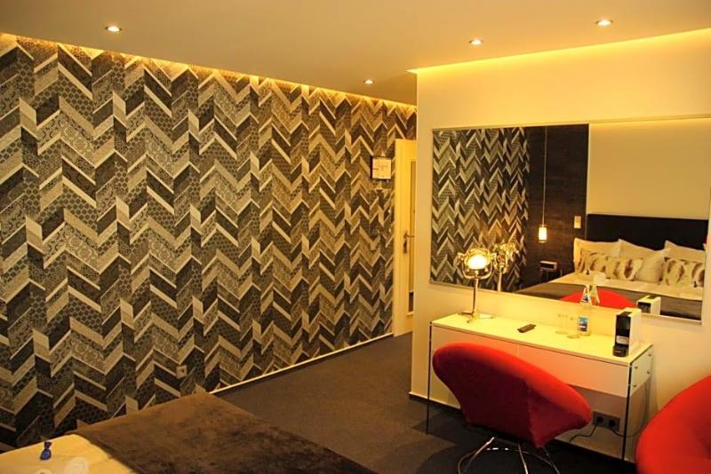 Hotel Am Schloss image