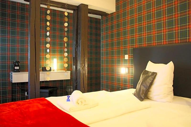 Hotel Am Schloss image