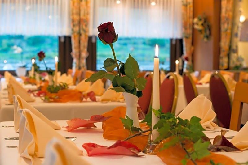 Hotel Restaurant Krone image