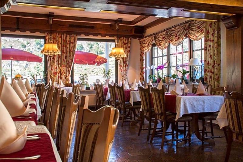 Hotel Restaurant Krone image