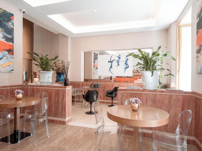 Hotel Via Veneto image