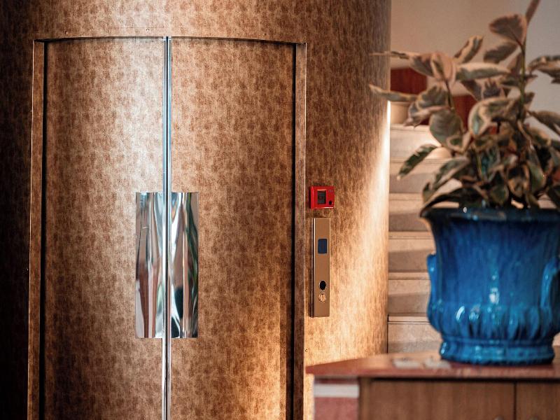 Hotel Via Veneto image