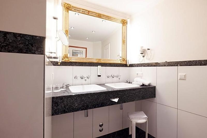 Hotel Lindauer Hof image