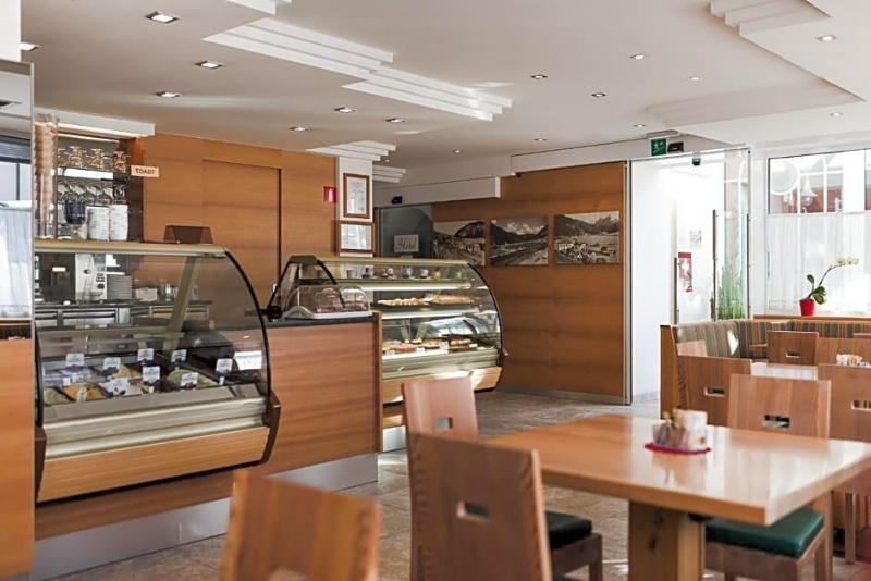 Hotel Zum Mohren image