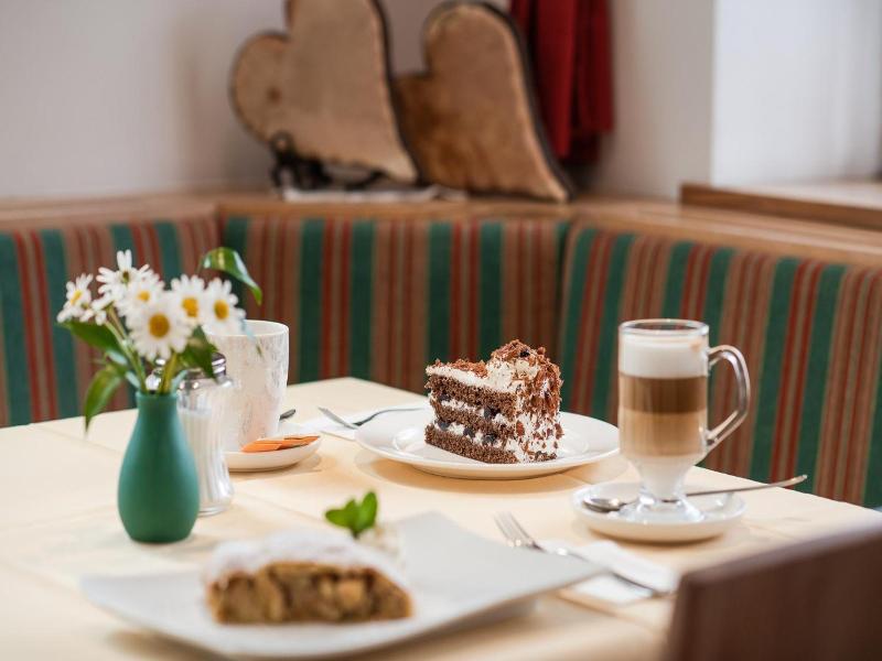 Hotel Zum Mohren image