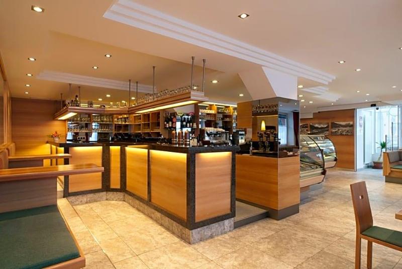 Hotel Zum Mohren image