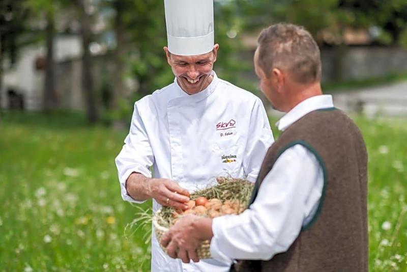 Hotel Zum Mohren image