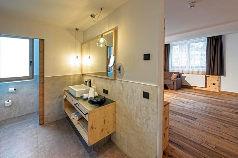 Hotel Zum Mohren image