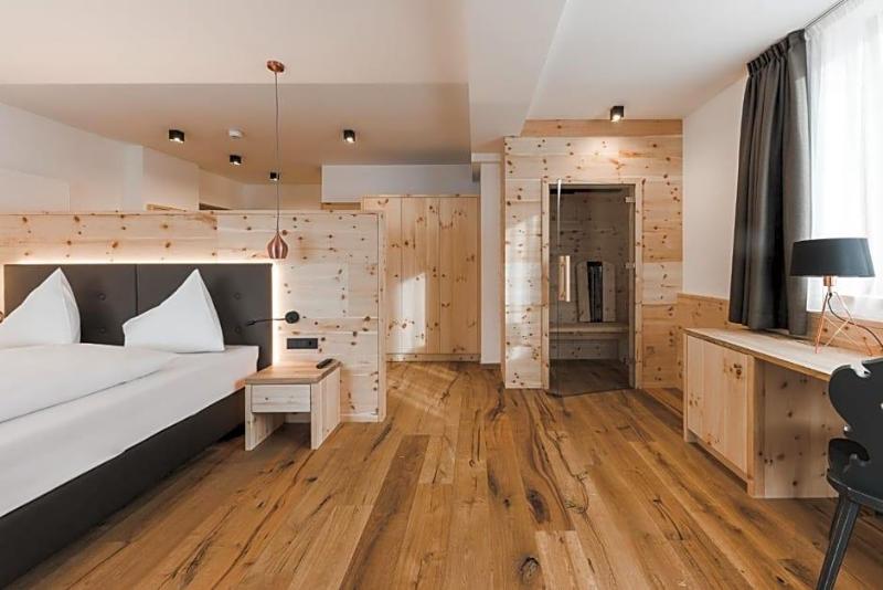 Hotel Zum Mohren image