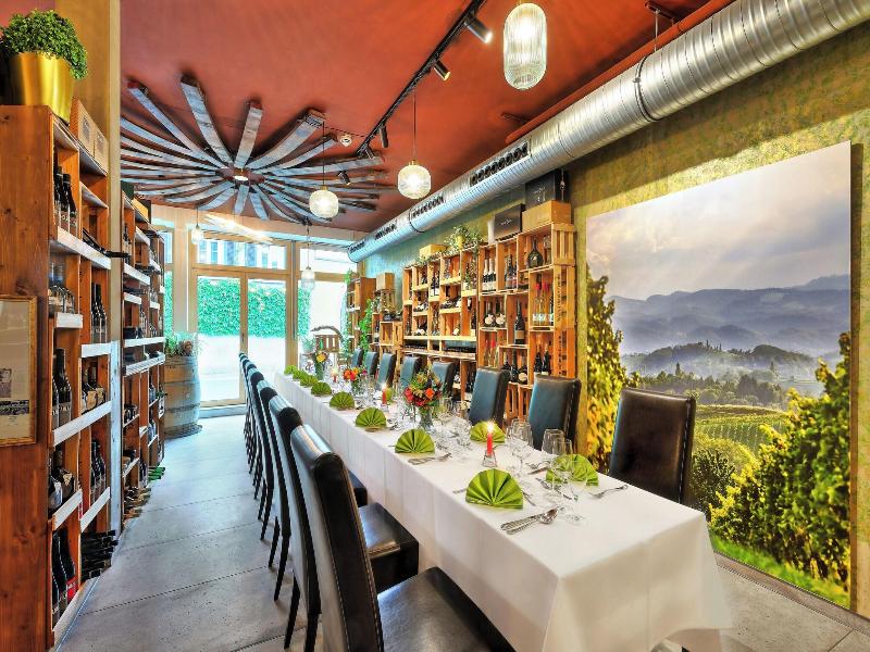 Hotel Mv Ller Cafv Wein Mondholzhotel image