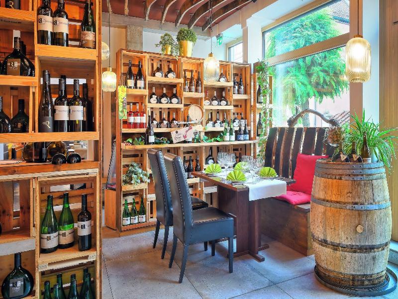 Hotel Mv Ller Cafv Wein Mondholzhotel image