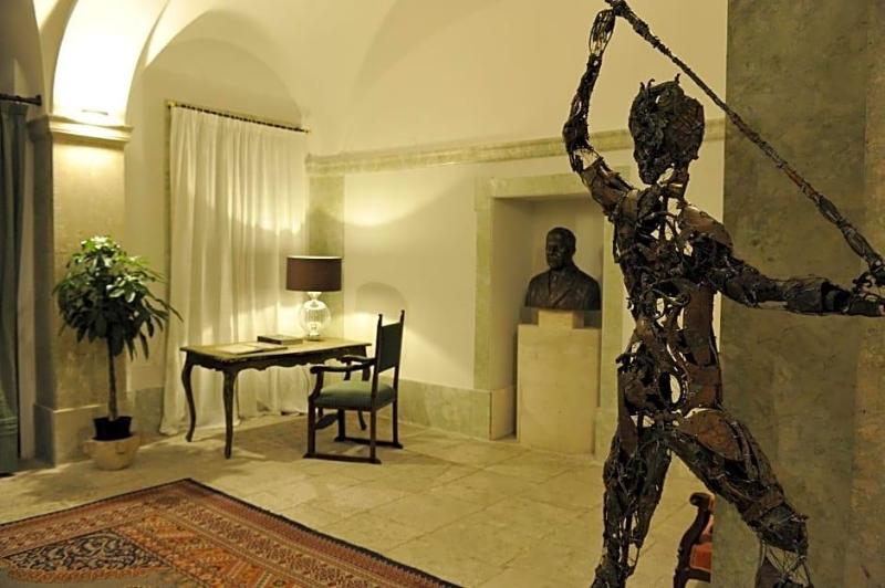 Palazzo Del Senatore image