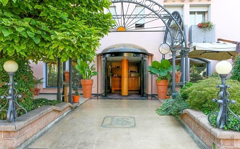 Hotel Sporting image