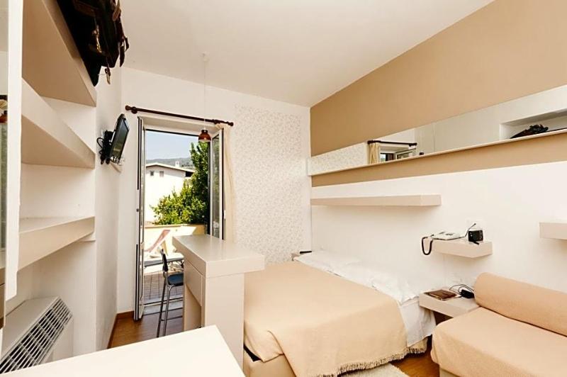 Hotel Melograno image