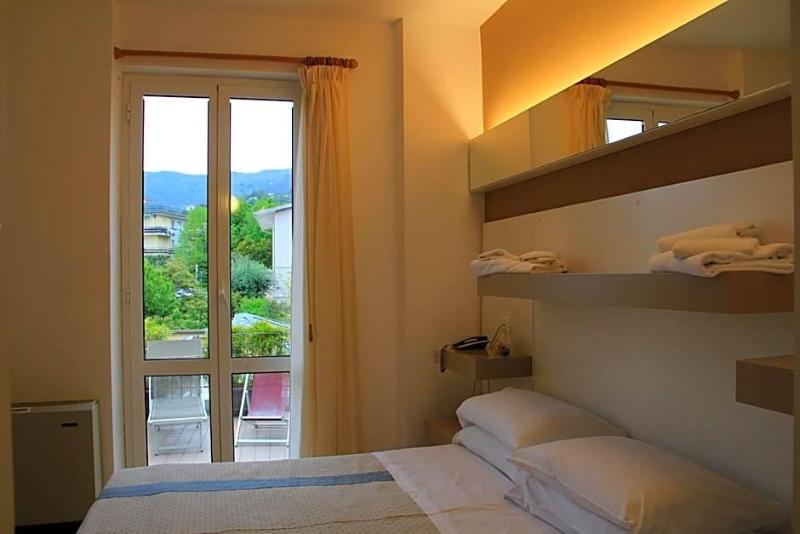 Hotel Melograno image