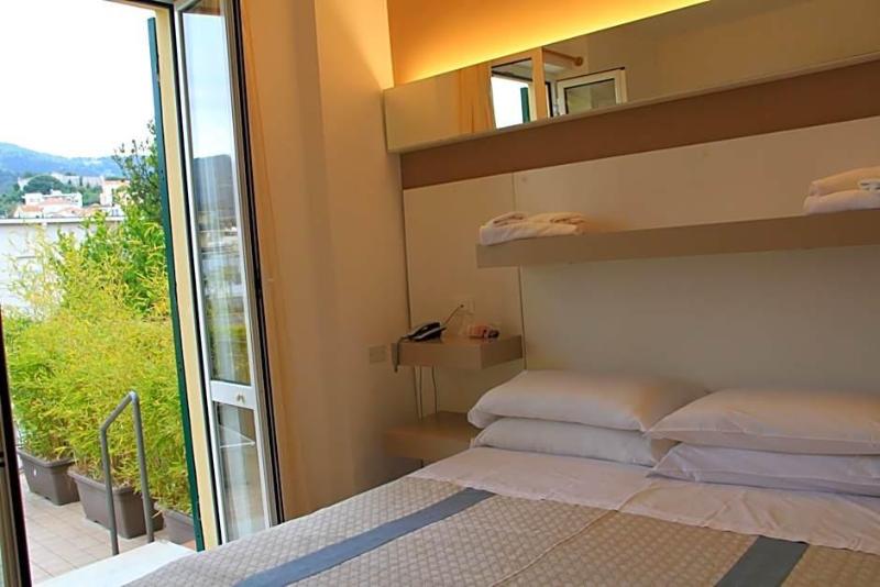 Hotel Melograno image