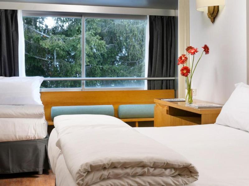 TH 1400 Hotel image