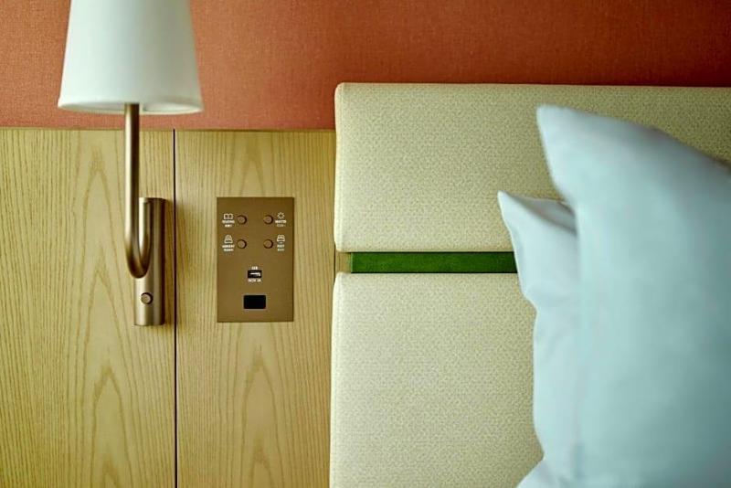 The Royal Park Hotel Ginza 6 Chome image