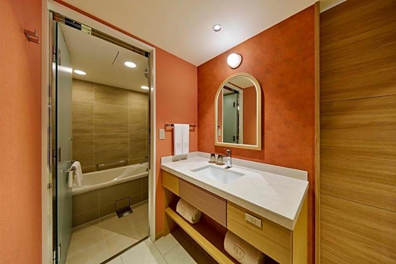 The Royal Park Hotel Ginza 6 Chome image