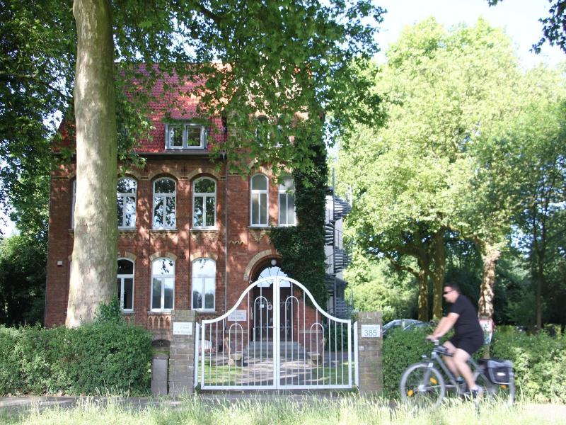 Gv Stehaus Alte Schule image