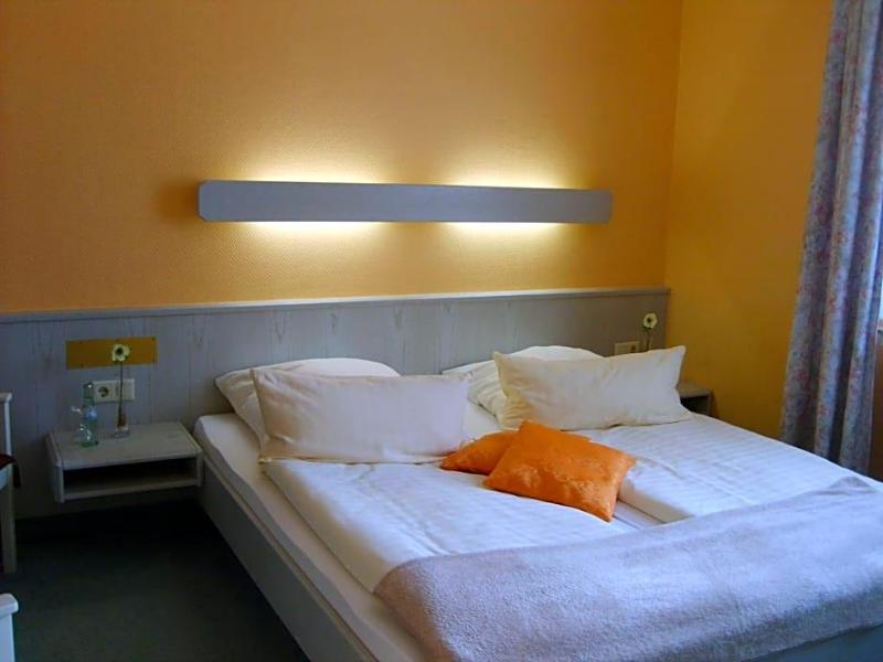 City Hotel By Celina image