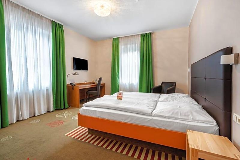 Schieners Hotel Apfelhof Apartments image