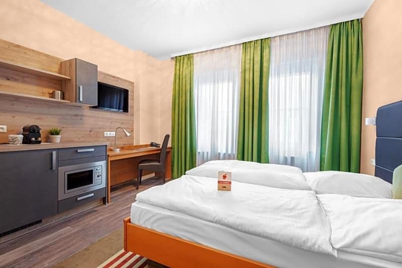 Schieners Hotel Apfelhof Apartments image