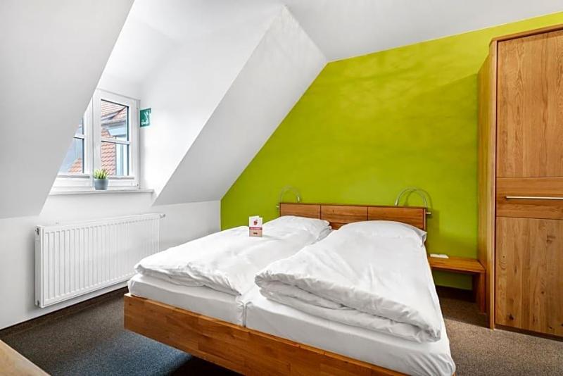 Schieners Hotel Apfelhof Apartments image