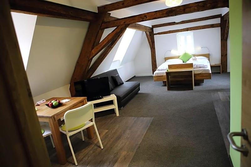 Schieners Hotel Apfelhof Apartments image