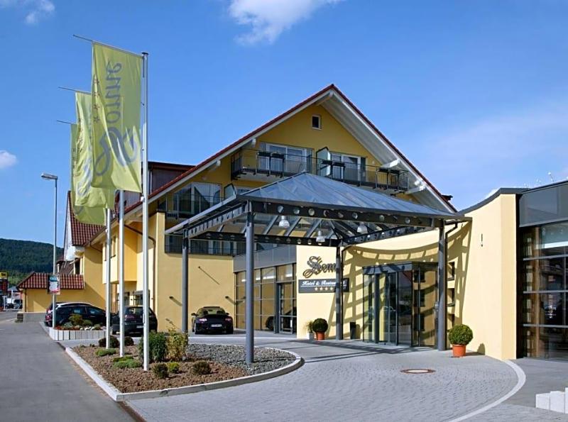 Hotel Restaurant Sonne image