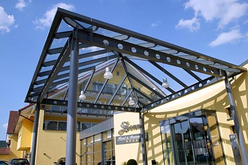 Hotel Restaurant Sonne image