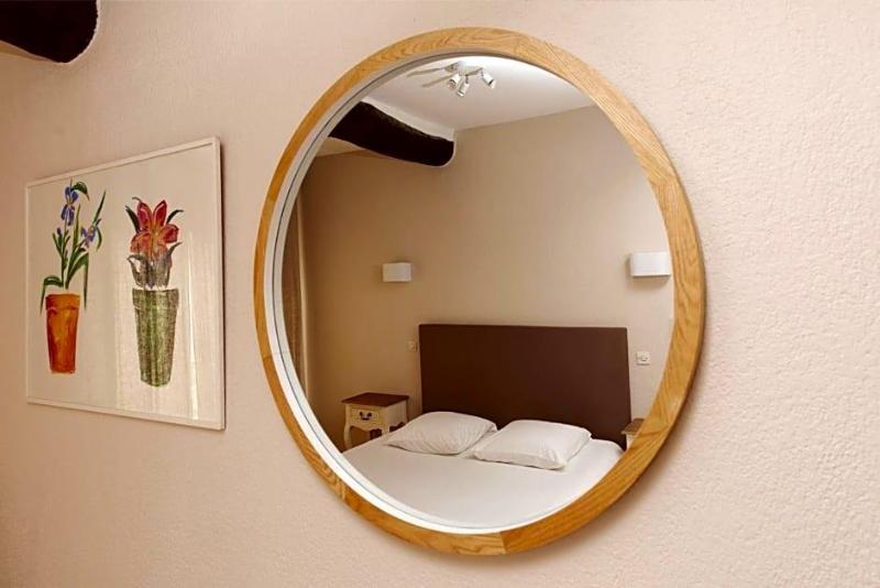 Coq Hotel image