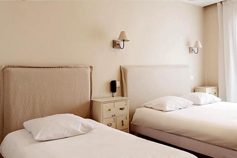 Coq Hotel image