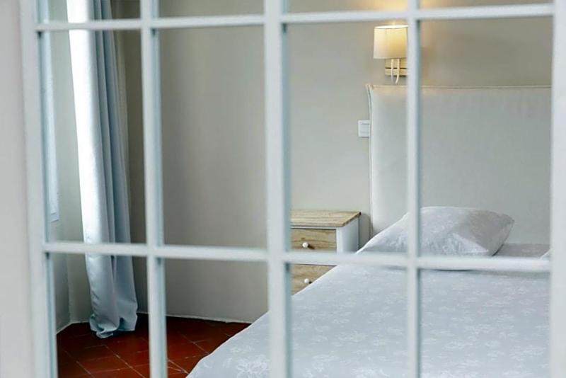 Coq Hotel image