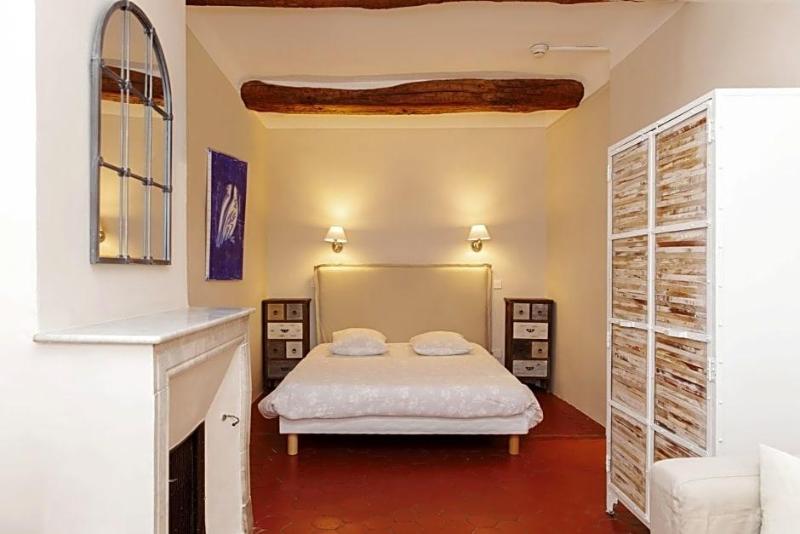 Coq Hotel image